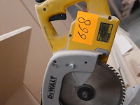 Afkortzaag dewalt - afbeelding 4 van  7