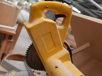 Afkortzaag dewalt - afbeelding 5 van  7
