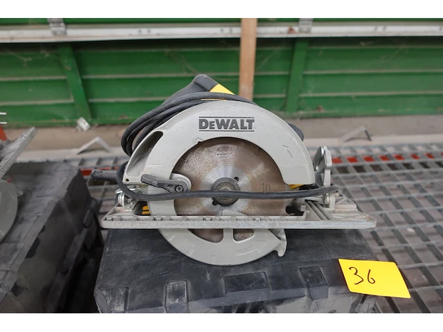 Afkortzaag dewalt - afbeelding 1 van  4