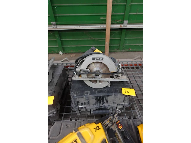 Afkortzaag dewalt - afbeelding 3 van  4