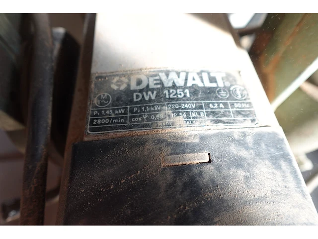 Afkortzaag dewalt - afbeelding 5 van  7