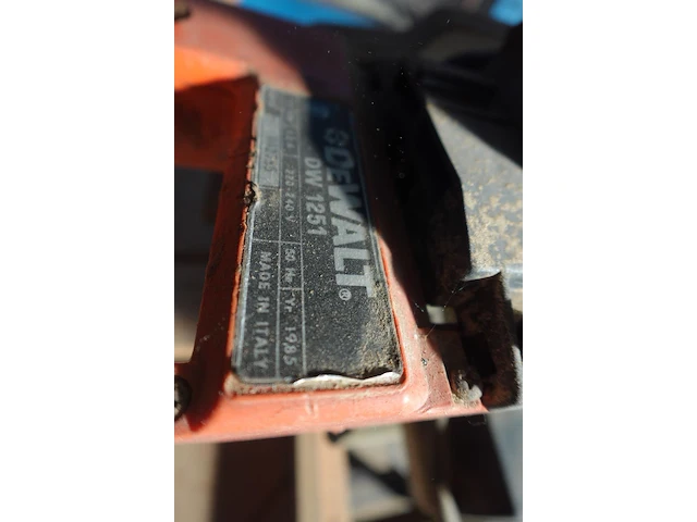 Afkortzaag dewalt - afbeelding 7 van  7