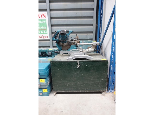 Afkortzaag makita - afbeelding 1 van  5