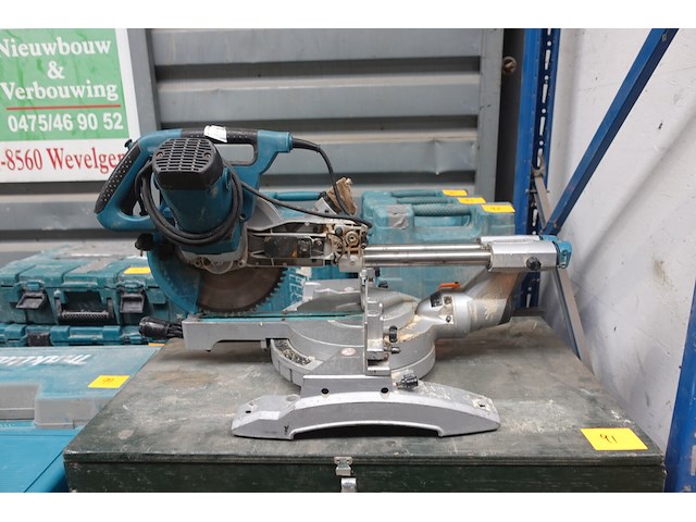 Afkortzaag makita - afbeelding 2 van  5