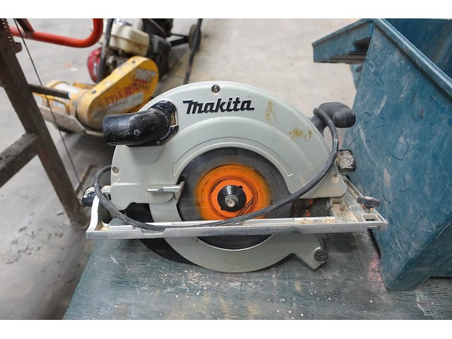 Afkortzaag makita - afbeelding 3 van  4