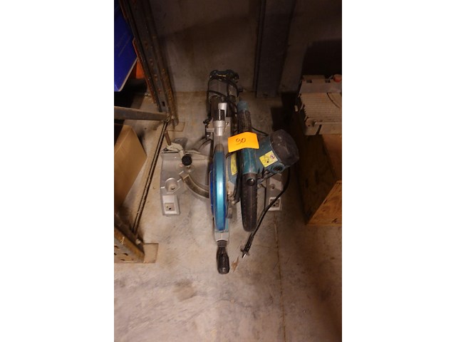 Afkortzaag makita - afbeelding 2 van  3