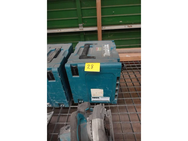 Afkortzaag makita - afbeelding 3 van  4