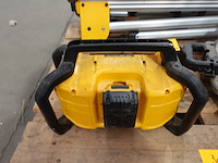 Afkortzaag + radio dewalt - afbeelding 10 van  10