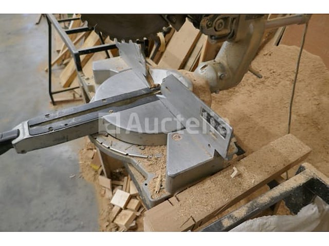 Afkortzaagmachine elu + verstelbare hulponderstellen - afbeelding 2 van  6