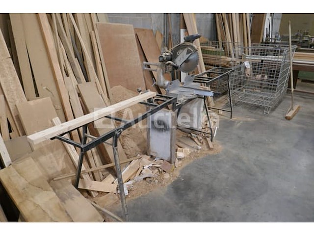 Afkortzaagmachine elu + verstelbare hulponderstellen - afbeelding 4 van  6