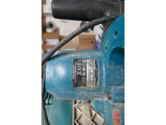 Afkortzaagmachine makita - afbeelding 4 van  4