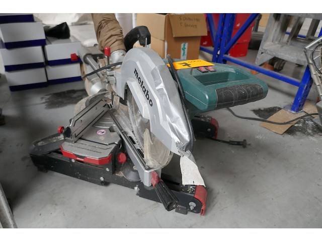 Afkortzaagmachine metabo - afbeelding 2 van  5
