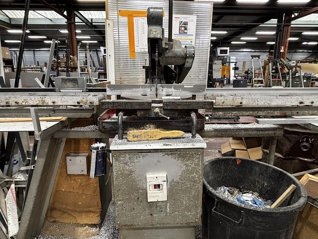 Afkortzaagmachine ulmia - afbeelding 2 van  7