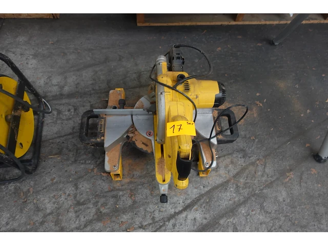 Afkotzaag dewalt - afbeelding 4 van  8