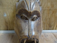 Afrikaans houten masker - afbeelding 1 van  3