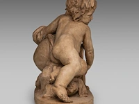 After augustin pajou (1730-1809), putto near the well, patinated terracotta 43 x 50 cm. (16.92 x 19.67 in.) - afbeelding 5 van  6