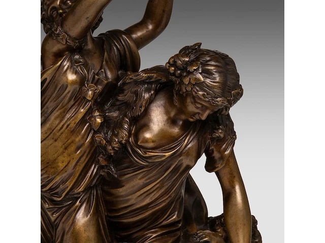 After clodion (1738-1814), bacchanal group, patinated bronze on a vert de mer marble base the bronze: 40 cm. (15 3/4 in.), including the base: 43 cm. (16.92 in.) - afbeelding 2 van  10