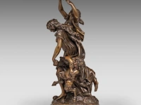 After clodion (1738-1814), bacchanal group, patinated bronze on a vert de mer marble base the bronze: 40 cm. (15 3/4 in.), including the base: 43 cm. (16.92 in.) - afbeelding 4 van  10