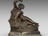 After clodion (1738-1814), bacchanal, patinated bronze on a marble base bronze 37 x 35 cm. (14.57 x 13.77 in.), incl. base 42 x 37 cm. (16.53 x 14.57 in.) - afbeelding 4 van  8