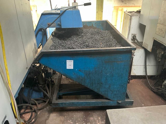 Afval kipcontainer - afbeelding 1 van  5