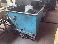 Afval kipcontainer - afbeelding 1 van  4