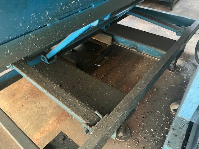 Afval kipcontainer - afbeelding 4 van  5