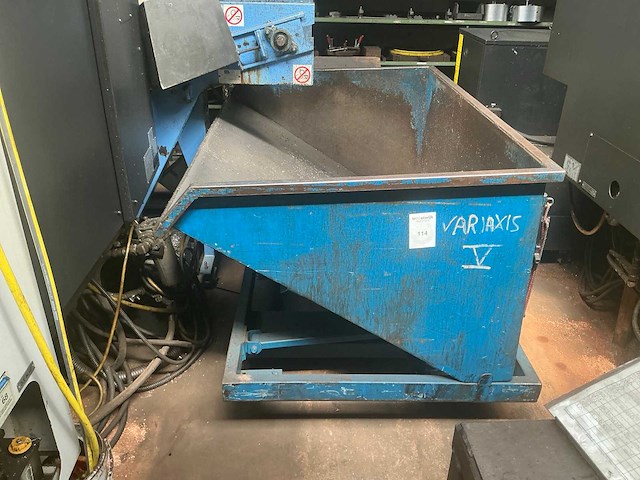 Afval kipcontainer - afbeelding 1 van  5