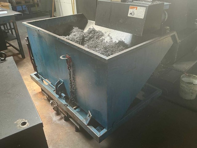 Afval kipcontainer - afbeelding 2 van  6