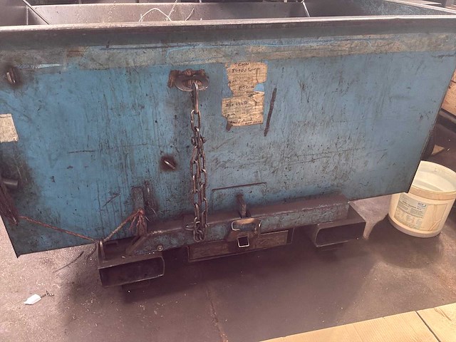 Afval kipcontainer - afbeelding 3 van  4