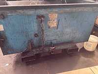 Afval kipcontainer - afbeelding 3 van  4