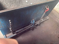 Afval kipcontainer - afbeelding 2 van  4
