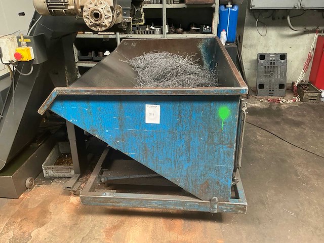Afval kipcontainer - afbeelding 2 van  6