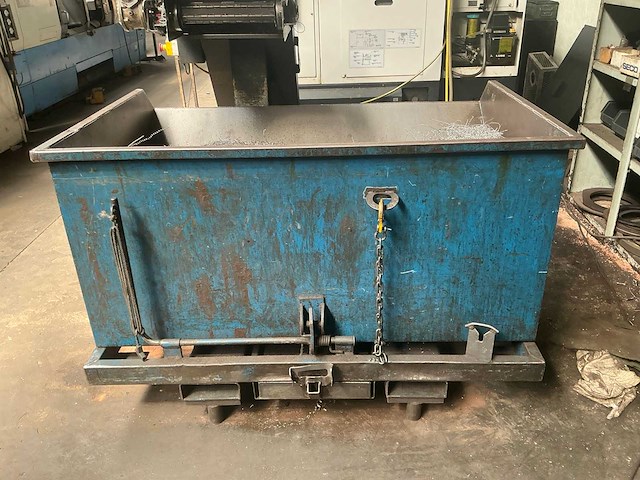 Afval kipcontainer - afbeelding 3 van  6