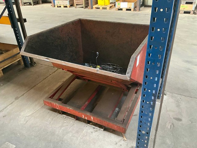 Afval kipcontainer - afbeelding 4 van  6