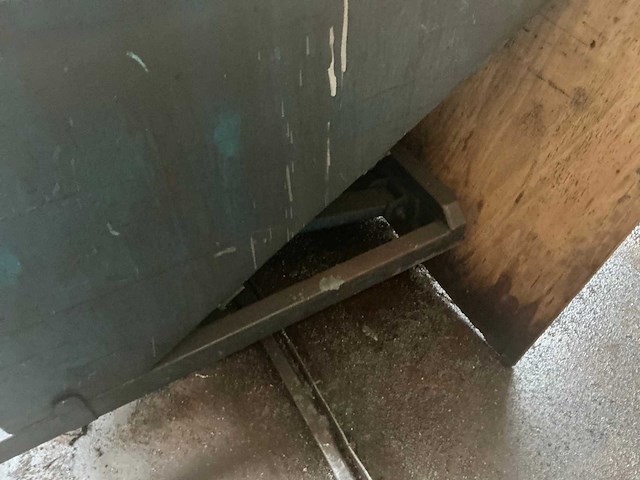 Afval kipcontainer - afbeelding 3 van  4