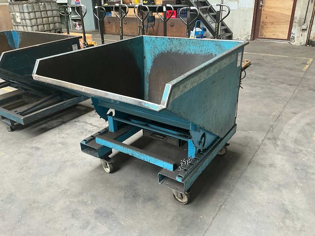 Afval kipcontainer - afbeelding 1 van  7