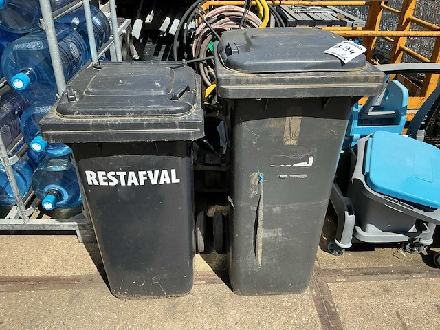 Afval rolcontainer (2x) - afbeelding 1 van  2
