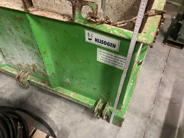 Afvalbak voor natuursteenresten - afbeelding 5 van  7