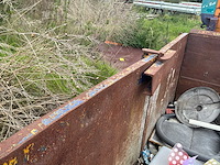 Afvalcontainer en diversen - afbeelding 9 van  13