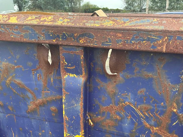 Afvalcontainer en diversen - afbeelding 12 van  13