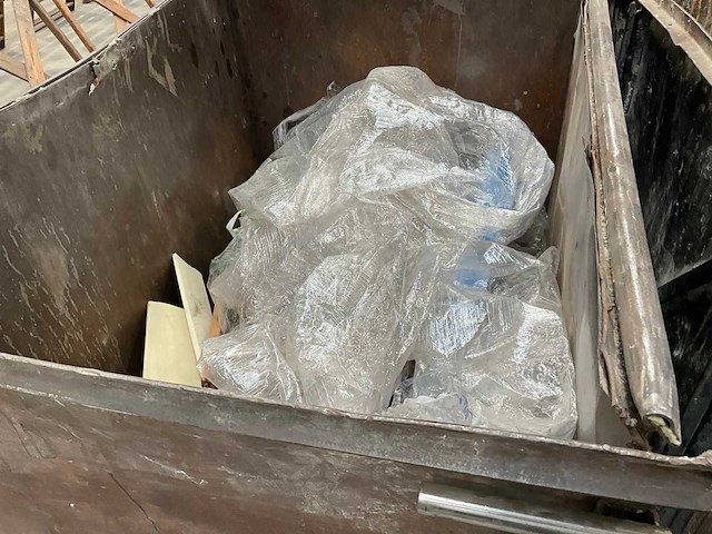 Afvalcontainer kantelbaar (2x) - afbeelding 4 van  4