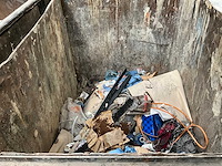 Afvalcontainer kantelbaar (2x) - afbeelding 3 van  4