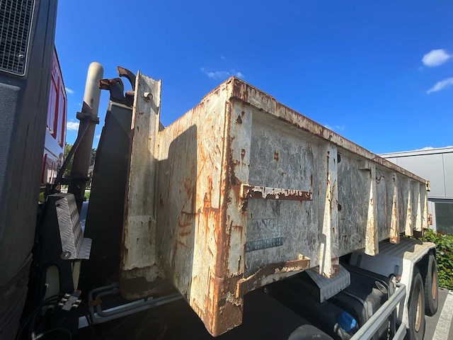 Afvalcontainer - afbeelding 3 van  7
