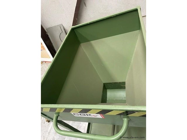 Afvalcontainer - afbeelding 3 van  3