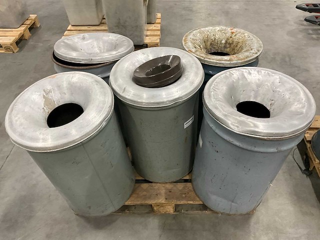 Afvalemmers & prullenbakken (11x) - afbeelding 3 van  5