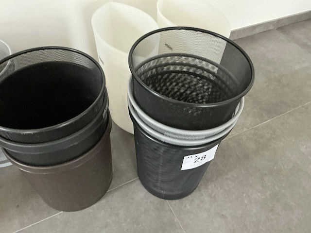 Afvalemmers & prullenbakken (11x) - afbeelding 4 van  5