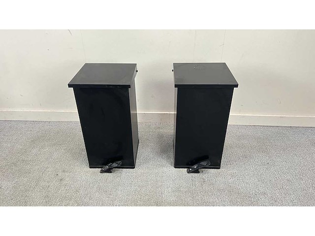 Afvalemmers & prullenbakken (4x) - afbeelding 1 van  4