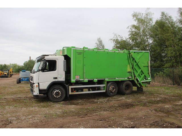 Afvalvrachtwagen volvo fm 300 diesel - afbeelding 1 van  1