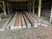 Afzelia houten planken/balken circa (28x) - afbeelding 1 van  3