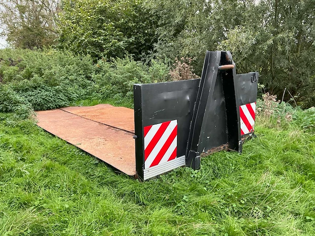 Afzet afvalcontainer - afbeelding 2 van  8